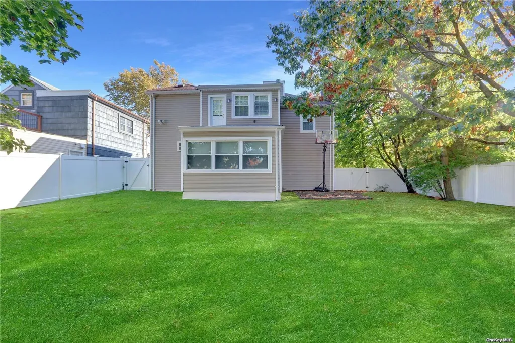31 Adele Road Cedarhurst NY 11516