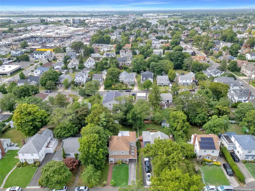 31 Adele Road Cedarhurst NY 11516