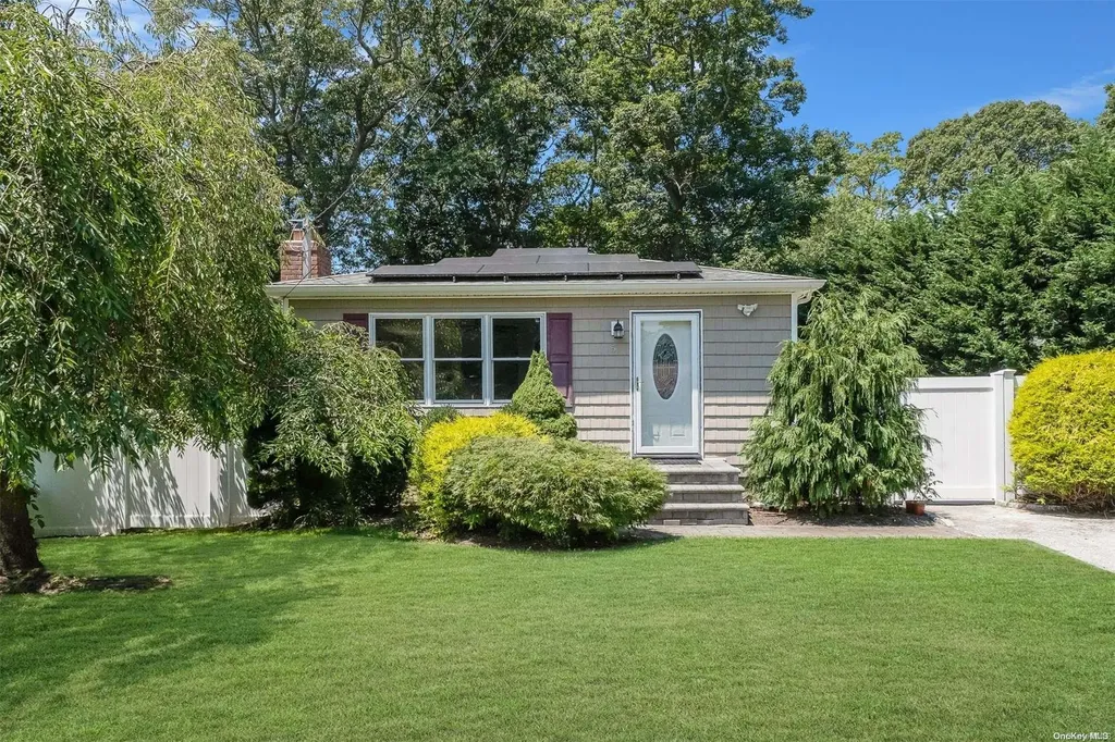 5 Juniper Road Rocky Point NY 11778