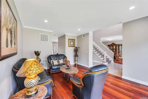 14 Hessian Court South Setauket NY 11720