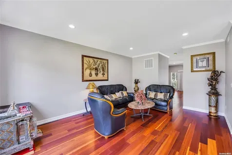 14 Hessian Court South Setauket NY 11720