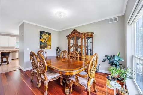 14 Hessian Court South Setauket NY 11720