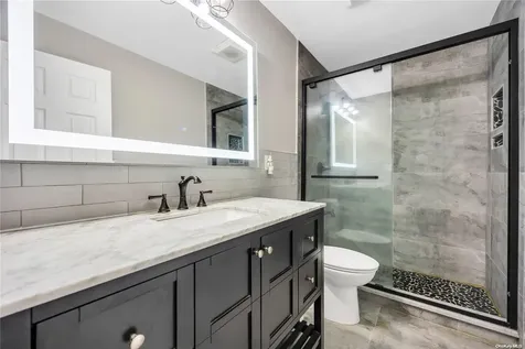 14 Hessian Court South Setauket NY 11720