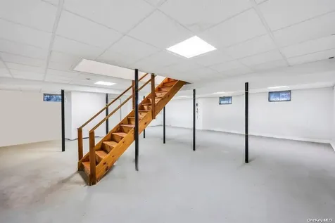 14 Hessian Court South Setauket NY 11720