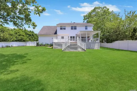 14 Hessian Court South Setauket NY 11720