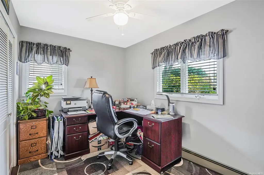 22 Page Lane Westbury NY 11590