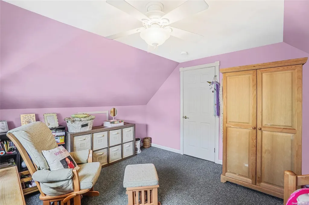 22 Page Lane Westbury NY 11590