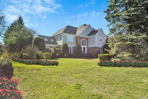 16 Stone Hill Drive N Manhasset NY 11030