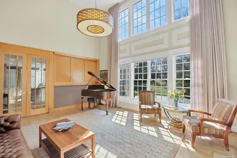 16 Stone Hill Drive N Manhasset NY 11030