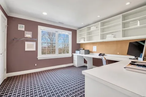 16 Stone Hill Drive N Manhasset NY 11030