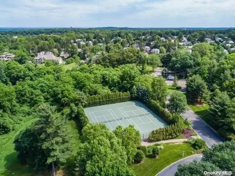 16 Stone Hill Drive N Manhasset NY 11030