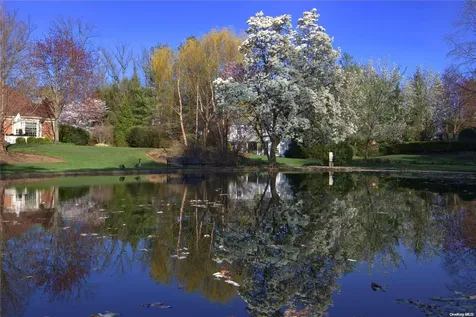 16 Stone Hill Drive N Manhasset NY 11030