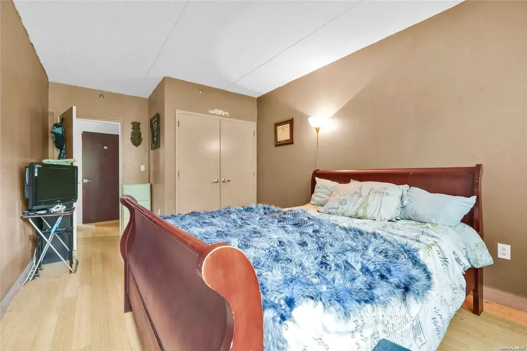 3044 3rd Avenue Bronx NY 10451