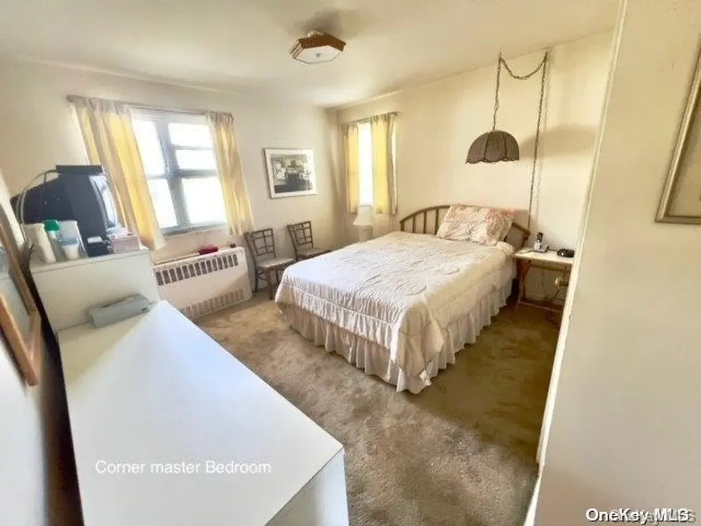 67-27 218 Street Bayside NY 11364