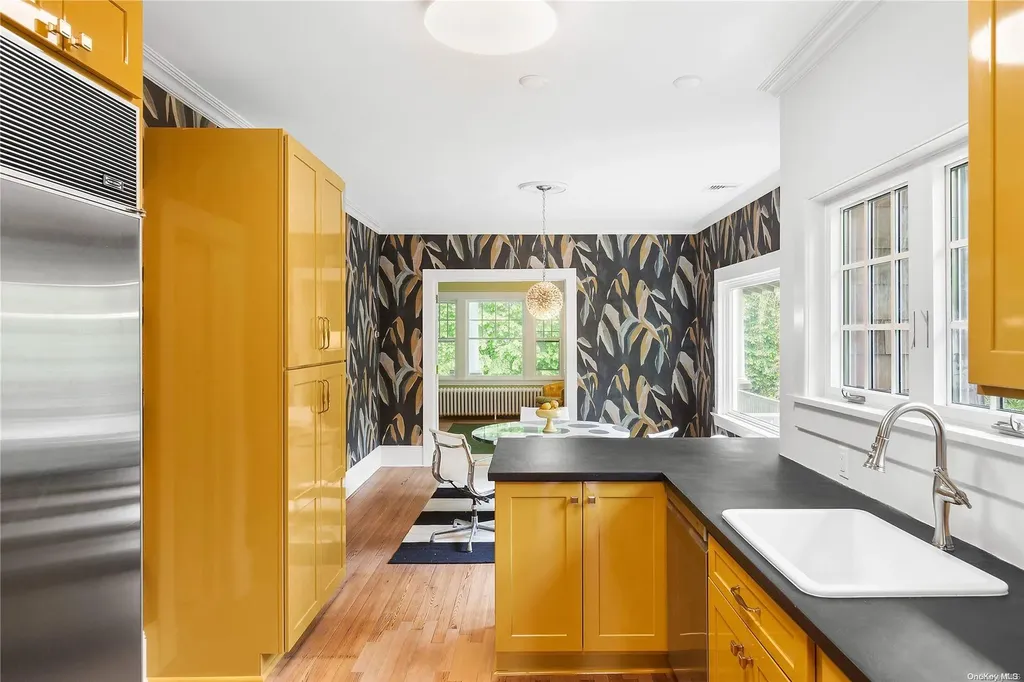 191 Montauk Water Mill NY 11976