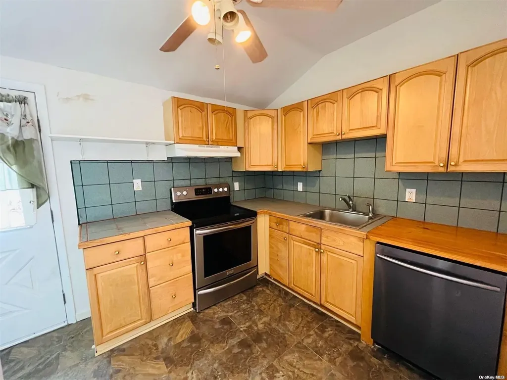 559 Taylor Avenue East Patchogue NY 11772