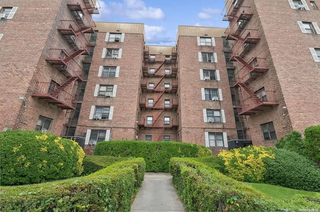 2615 Avenue O Brooklyn NY 11210