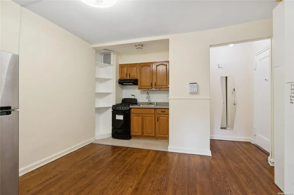 2615 Avenue O Brooklyn NY 11210