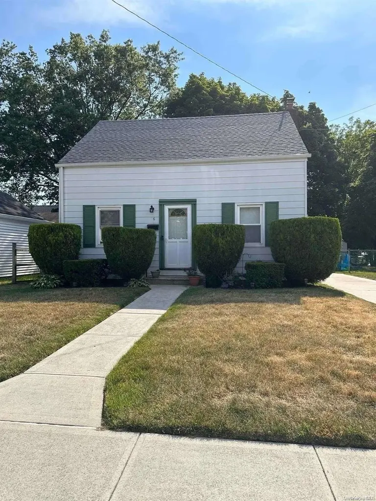 6 Wingate Road Valley Stream NY 11581