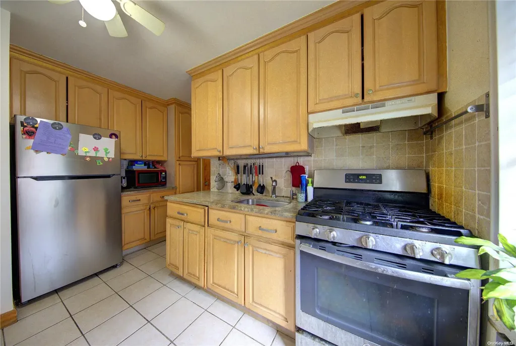 110 Brooklyn Avenue Freeport NY 11520