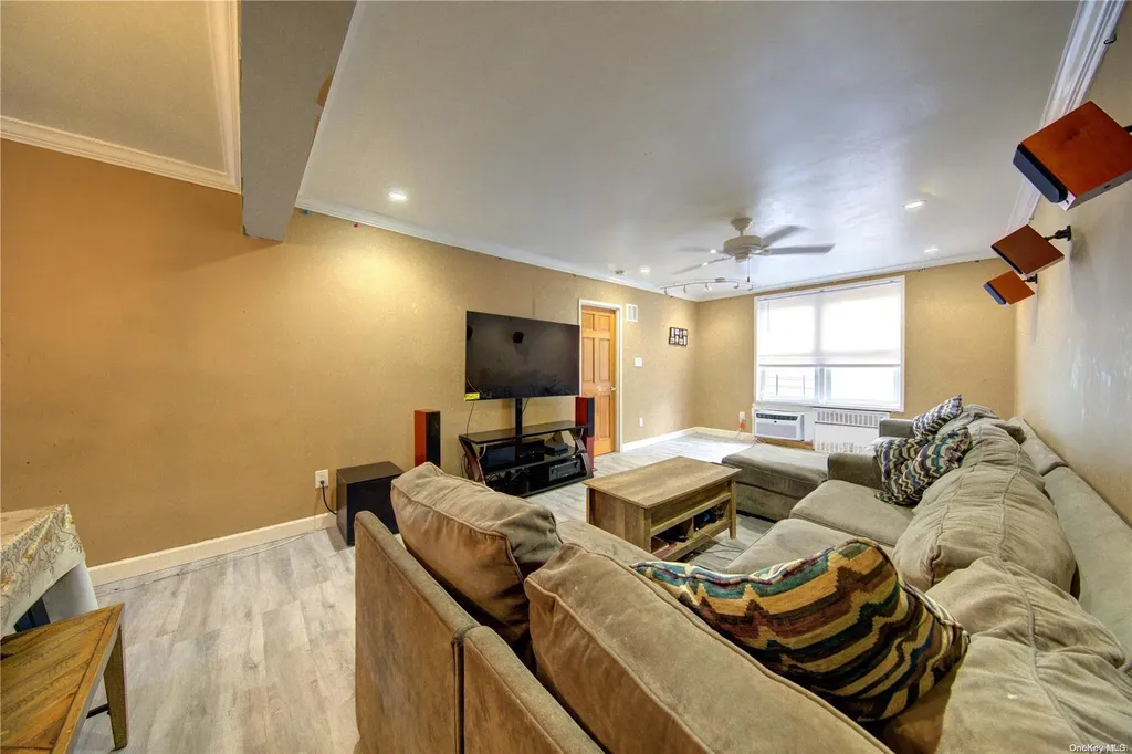 110 Brooklyn Avenue Freeport NY 11520