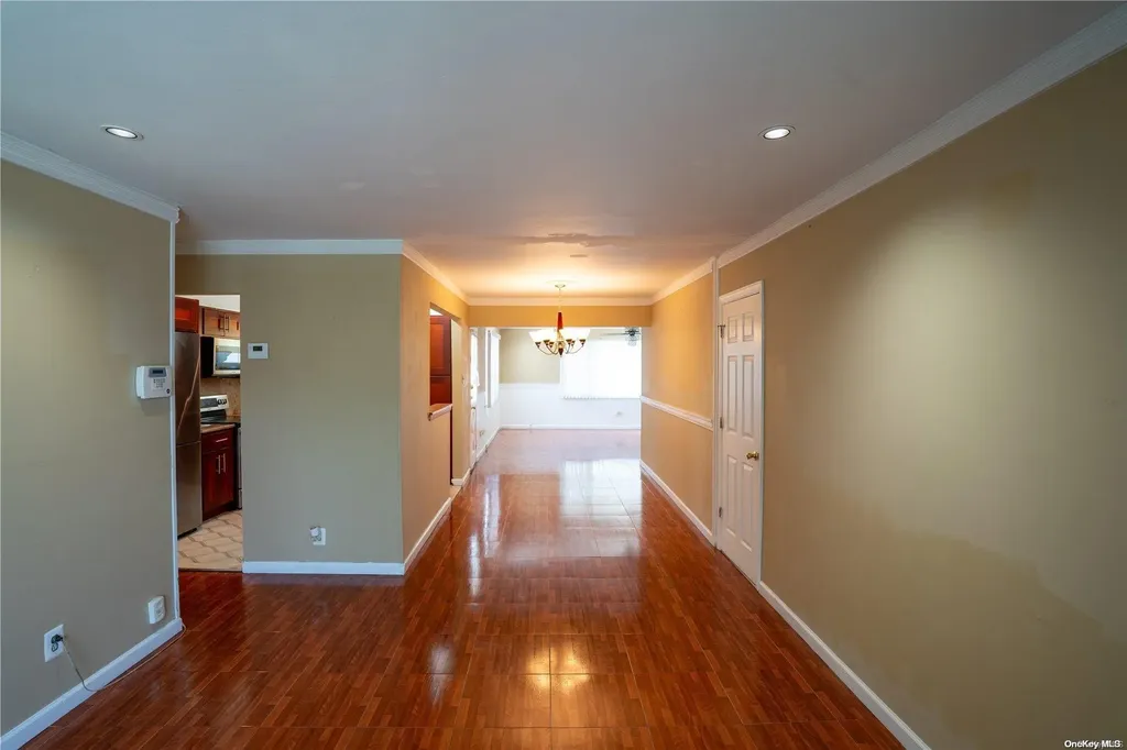 890 Edwards Boulevard Valley Stream NY 11580
