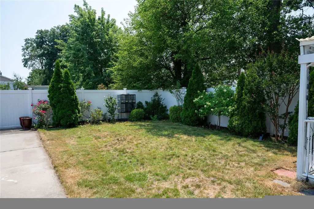 890 Edwards Boulevard Valley Stream NY 11580