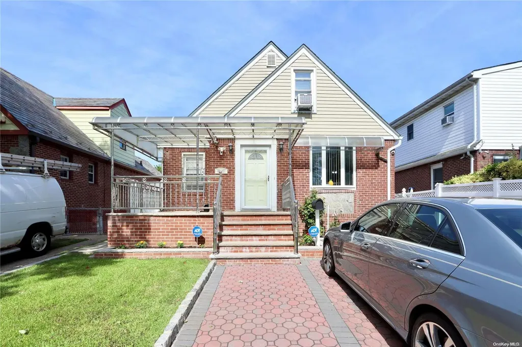 80-27 247th Street Bellerose NY 11426