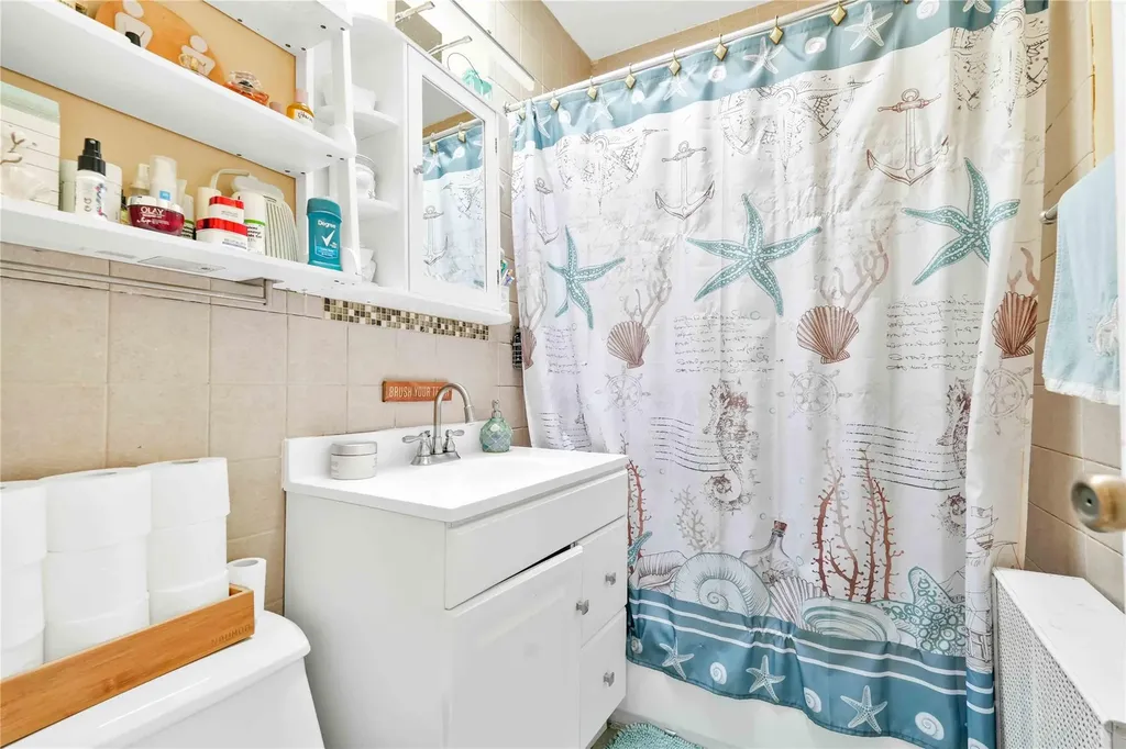 25-37 48th Street Astoria NY 11103
