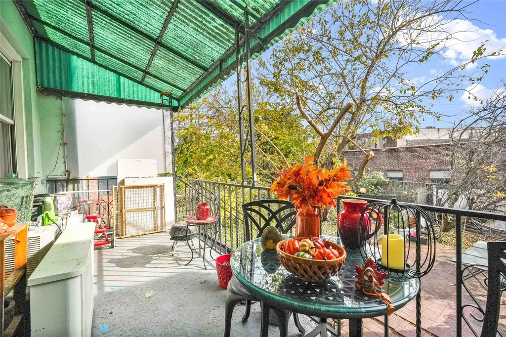 25-37 48th Street Astoria NY 11103