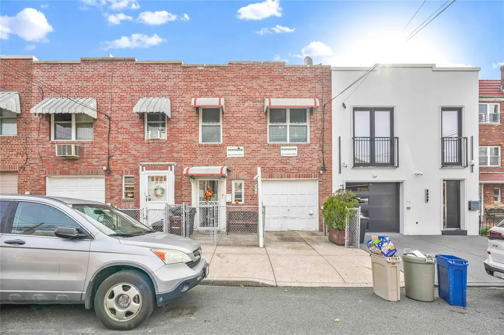 25-37 48th Street Astoria NY 11103