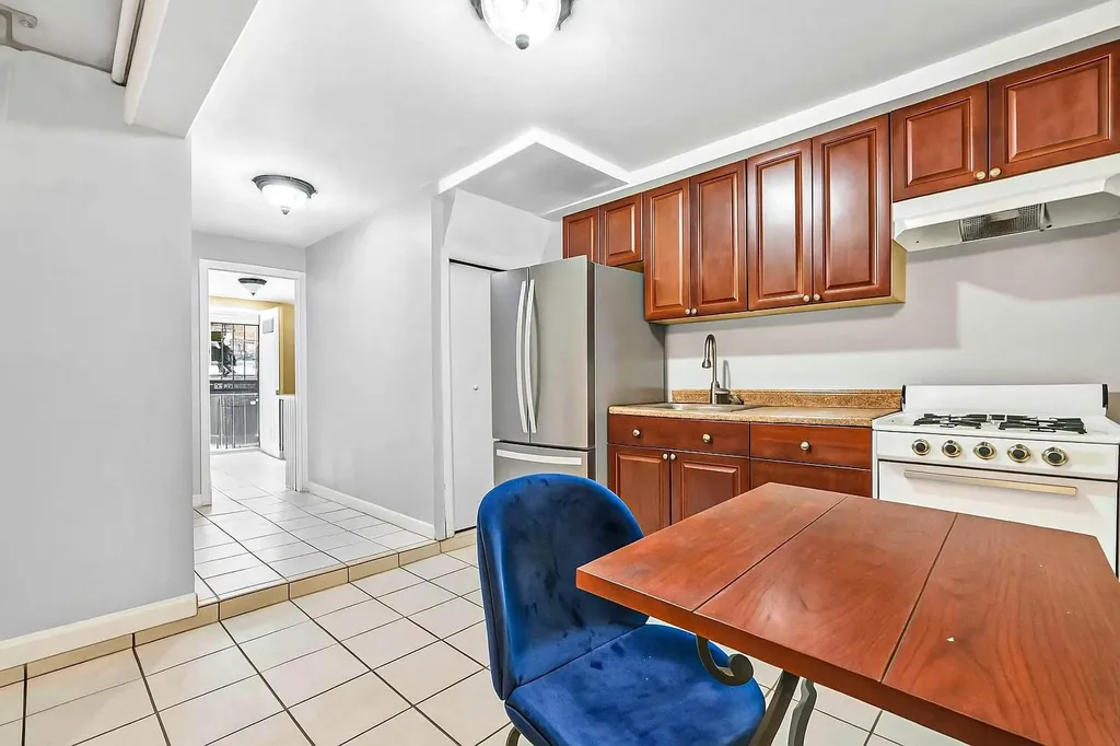 25-37 48th Street Astoria NY 11103