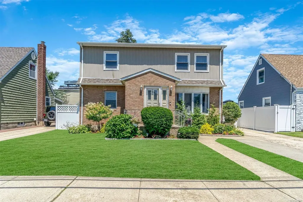 189 Buscher Avenue Valley Stream NY 11580