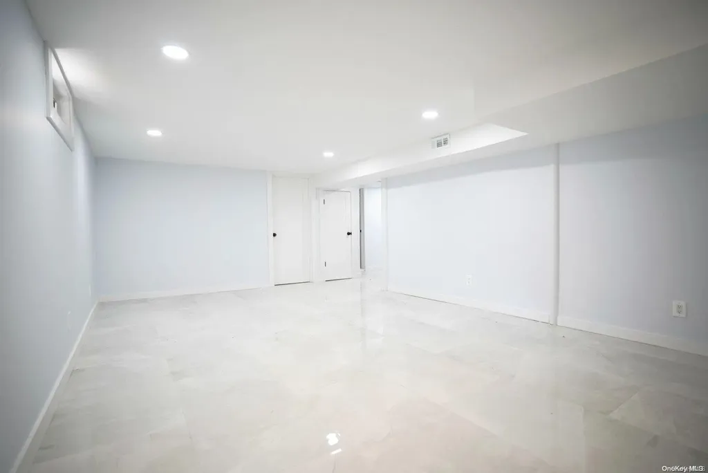 1 Pine Hill Lane Dix Hills NY 11746
