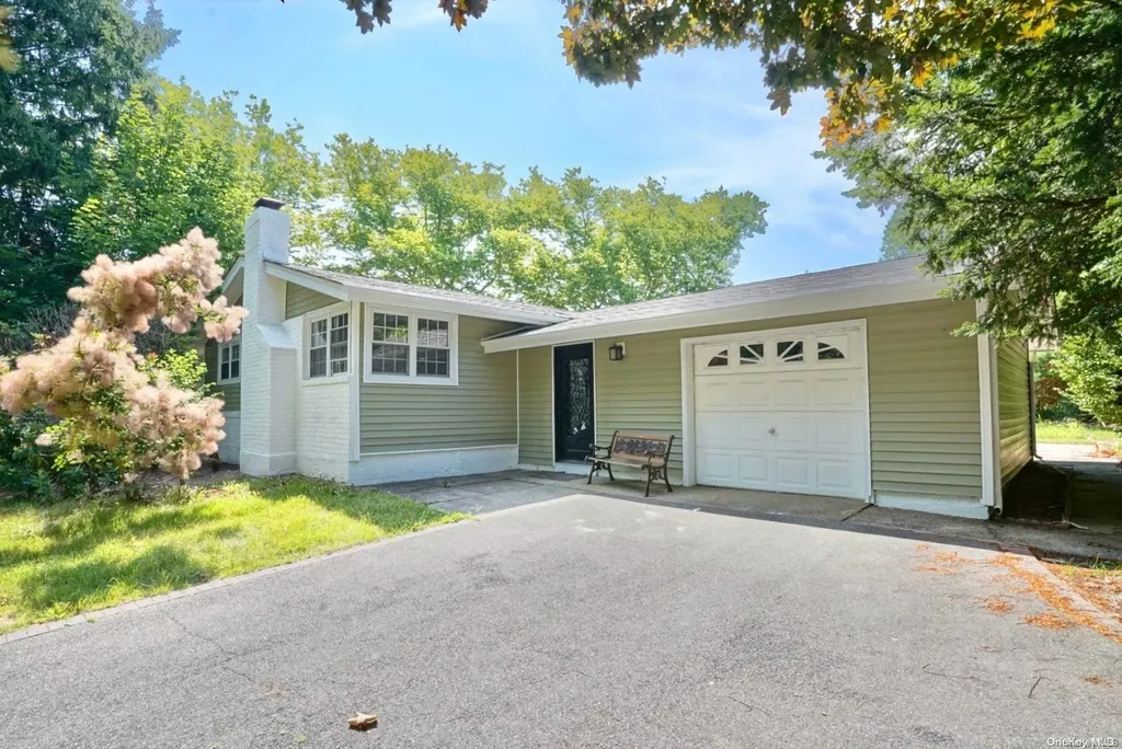 1 Pine Hill Lane Dix Hills NY 11746