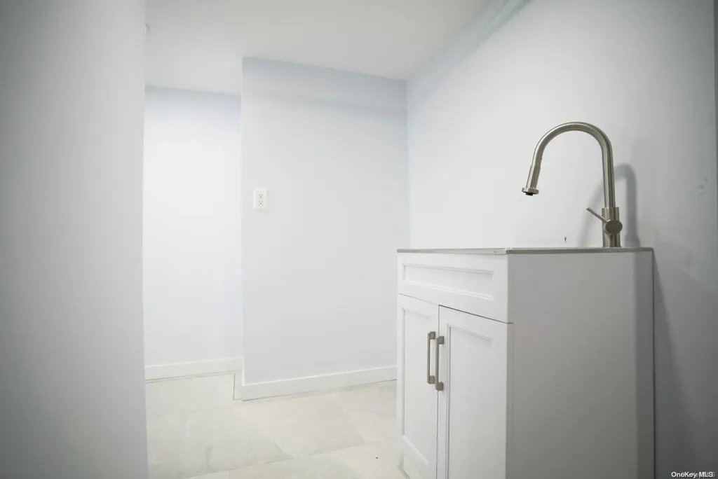 1 Pine Hill Lane Dix Hills NY 11746