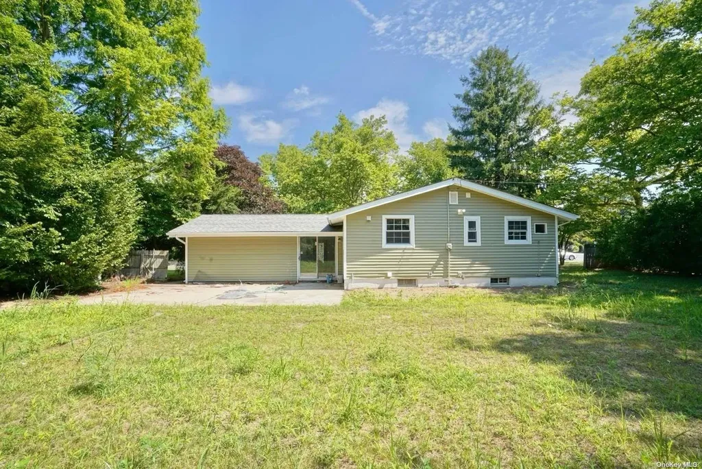 1 Pine Hill Lane Dix Hills NY 11746
