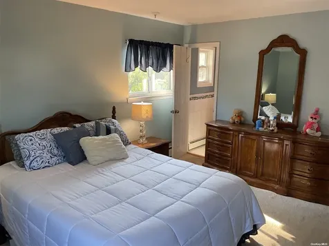 424 Spangle Drive North Babylon NY 11703