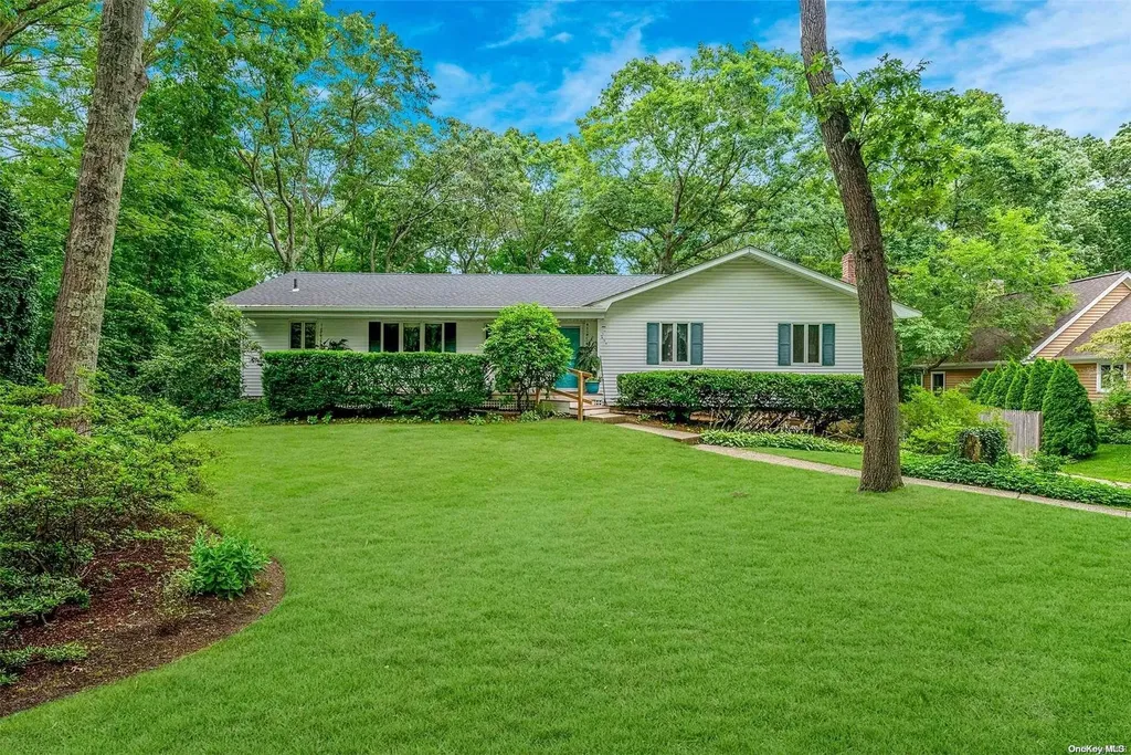 27 Maple Glen Lane Nesconset NY 11767