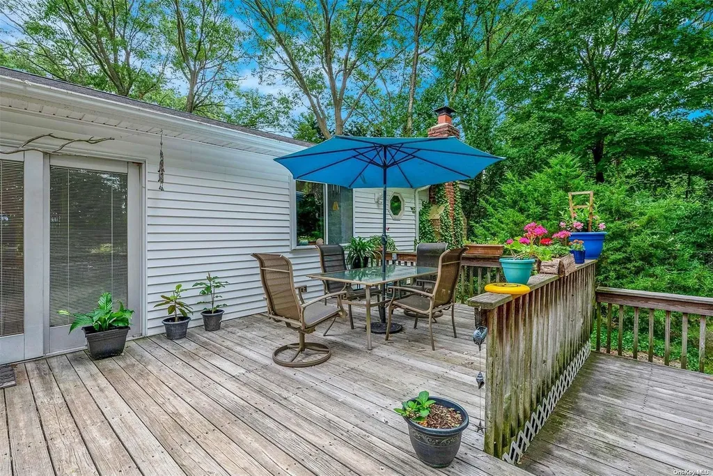 27 Maple Glen Lane Nesconset NY 11767