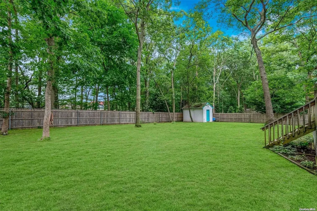 27 Maple Glen Lane Nesconset NY 11767
