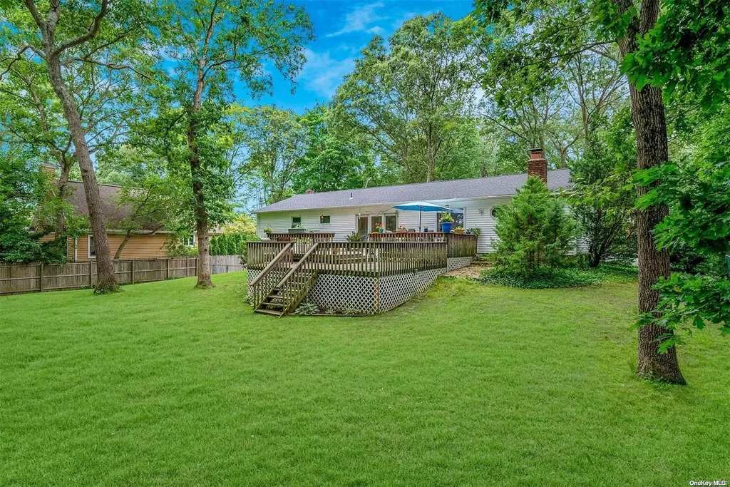27 Maple Glen Lane Nesconset NY 11767