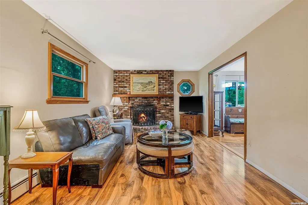 27 Maple Glen Lane Nesconset NY 11767