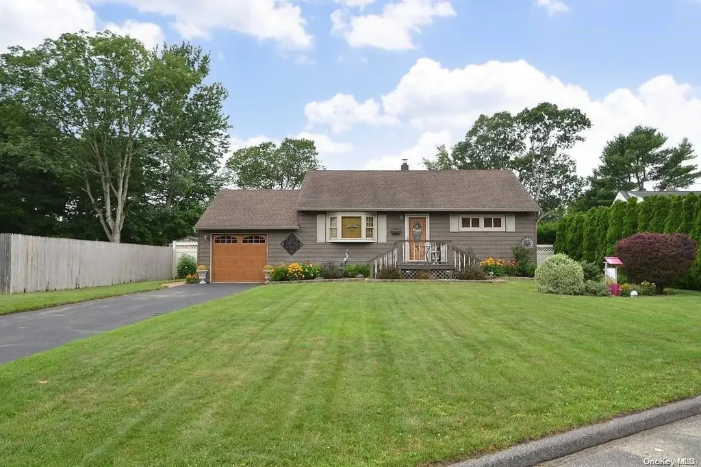 149 Stanley Drive Centereach NY 11720