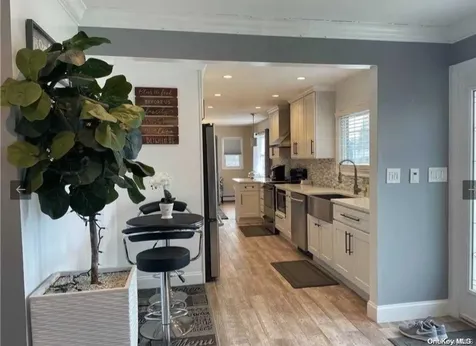 533 Goodrich Avenue North Babylon NY 11703