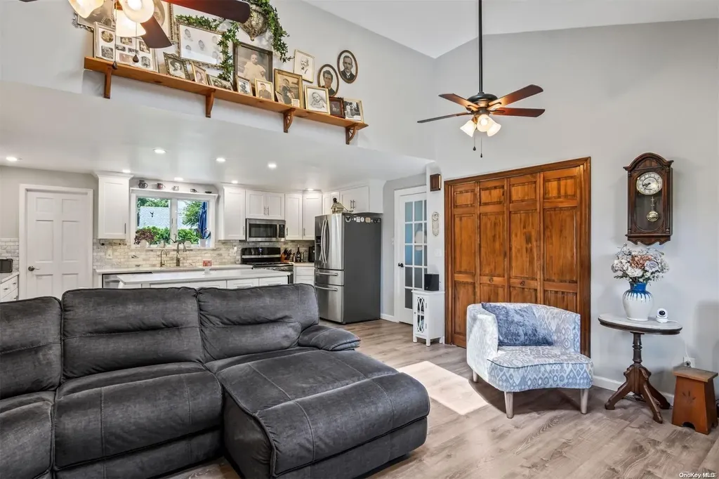 517 Raynor Avenue Riverhead NY 11901