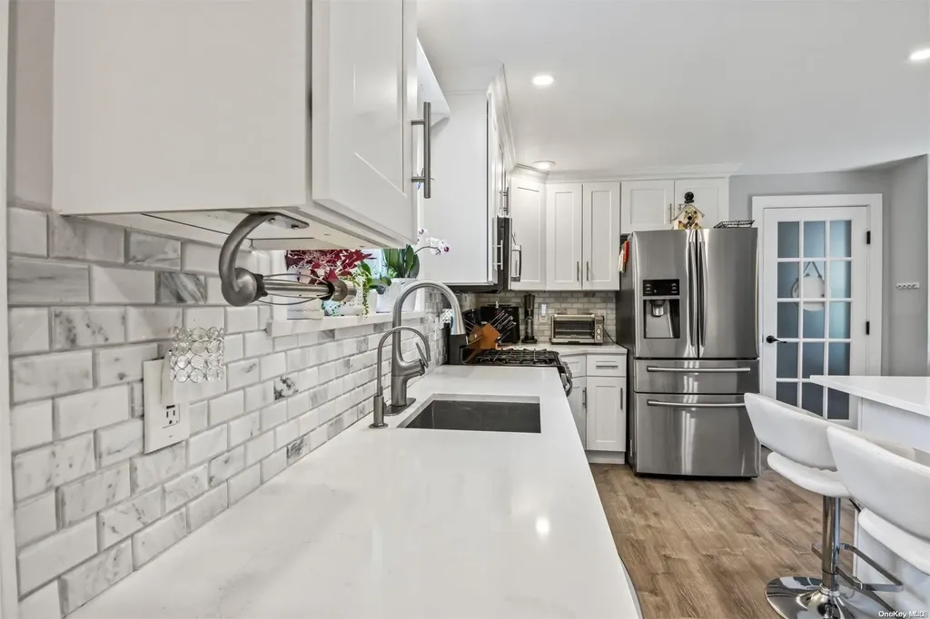 517 Raynor Avenue Riverhead NY 11901