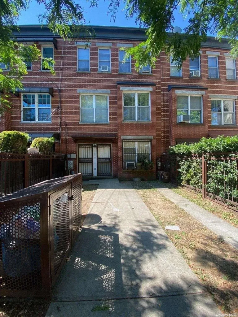 2108 Dean Street Brooklyn NY 11233