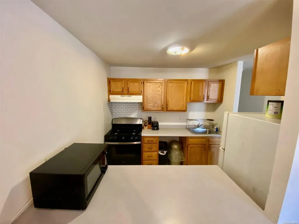 2108 Dean Street Brooklyn NY 11233