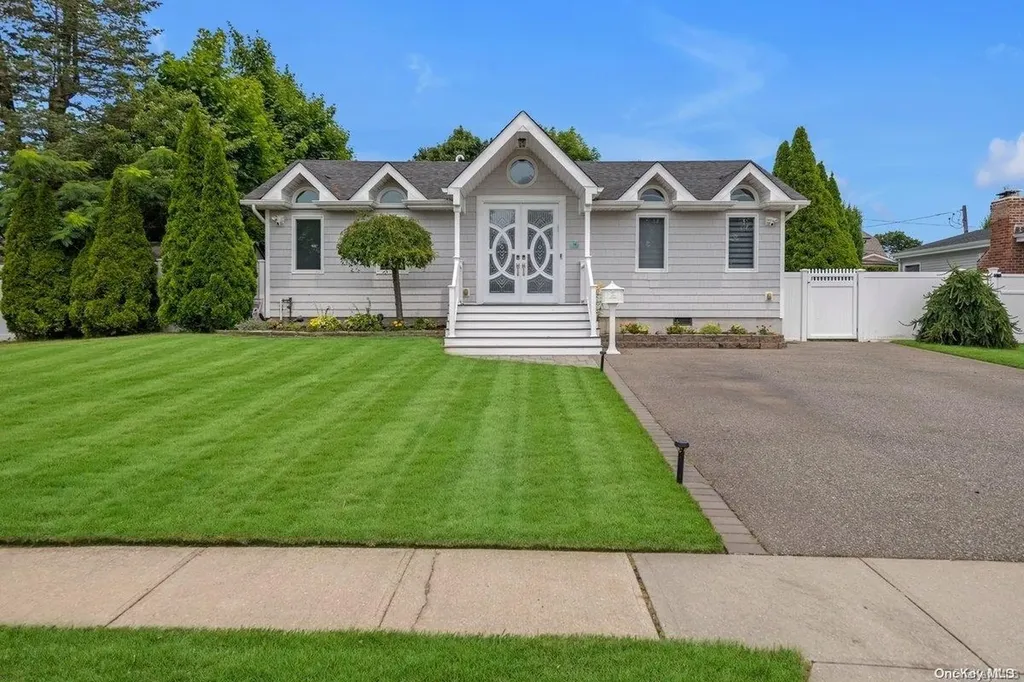 19 Havemeyer Lane Commack NY 11725